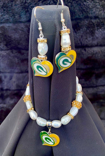 Green Bay Packers Heart Logo Pearl Earrings and bracelet set
